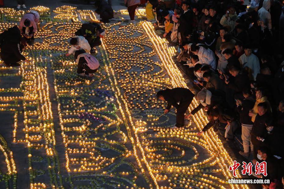藏傳佛教聖地青海塔爾寺迎“燃燈日”