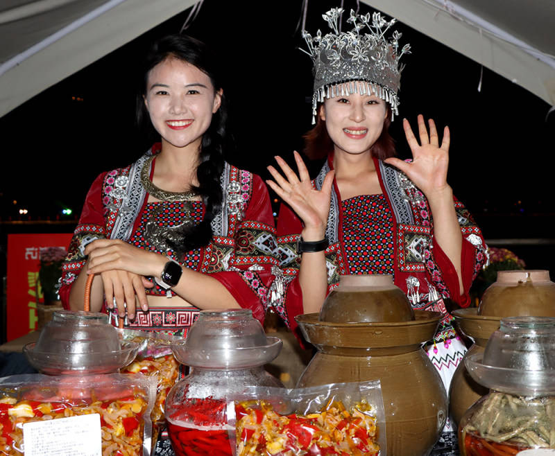 2025影像盤點 | 追逐光影 留住鄉愁——攝影師 李詩素