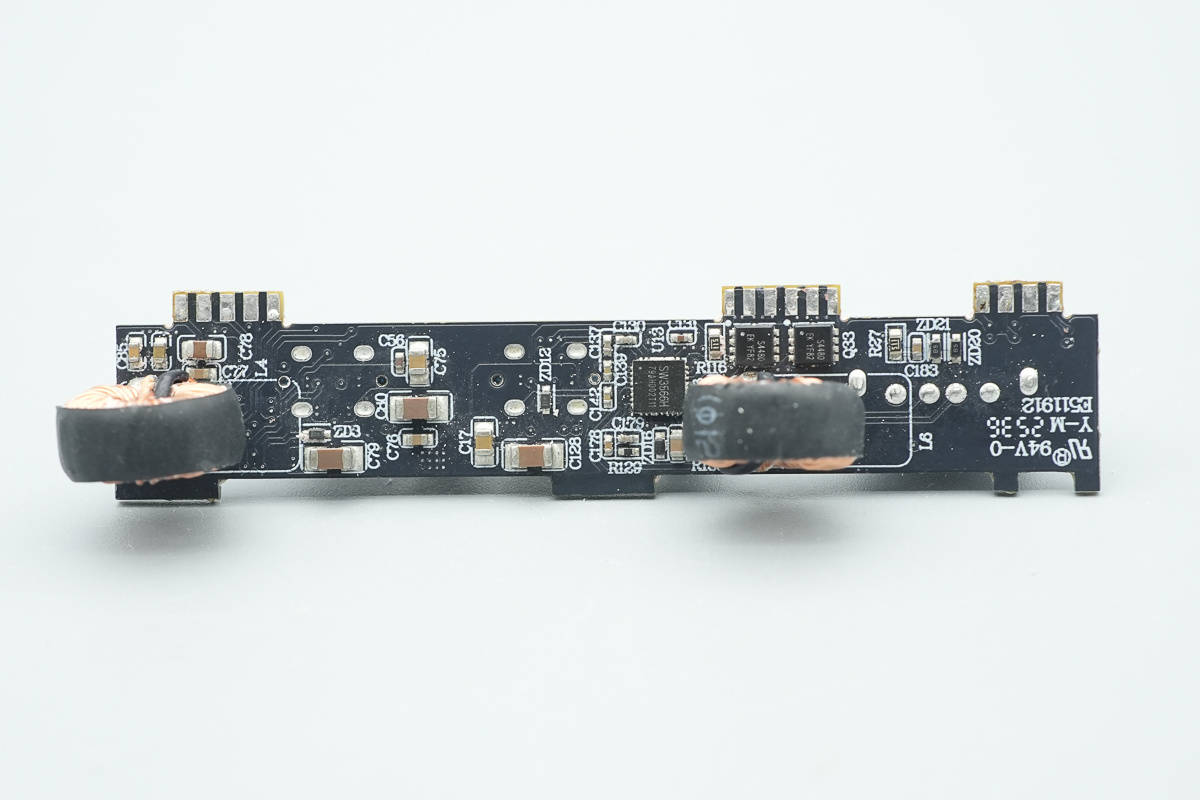 支援APP跨端查詢一鍵管理，安克Prime 150W充電底座拆解