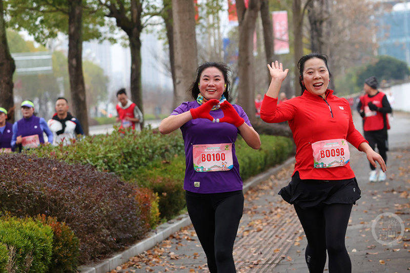 重慶黔江：跑步迎新年