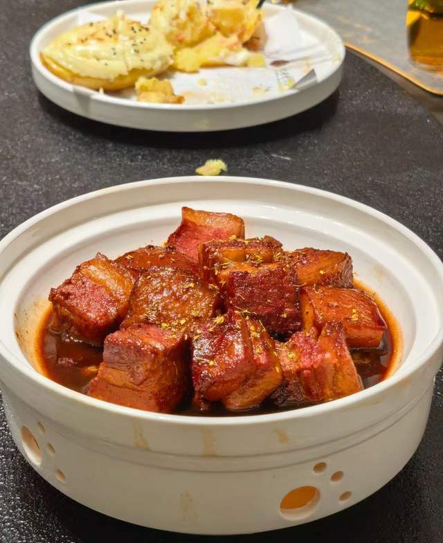 河南洛陽，這家下飯的美食餐廳，真的值得打卡！