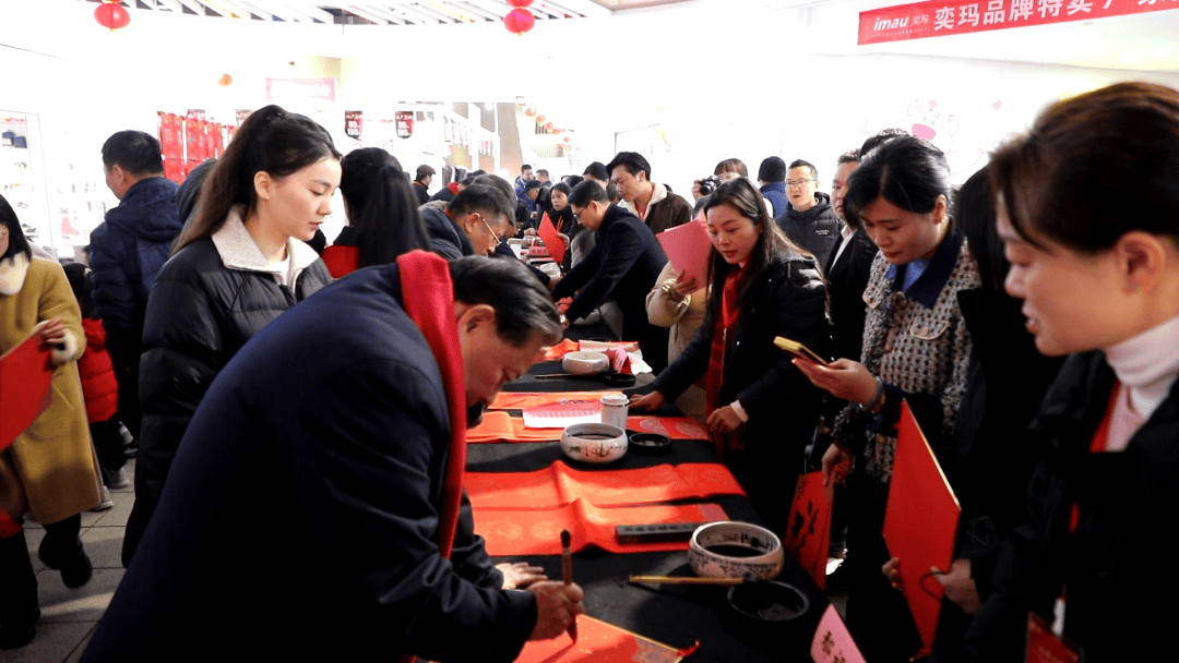 望城年味漸濃！書法名家現場送“福”