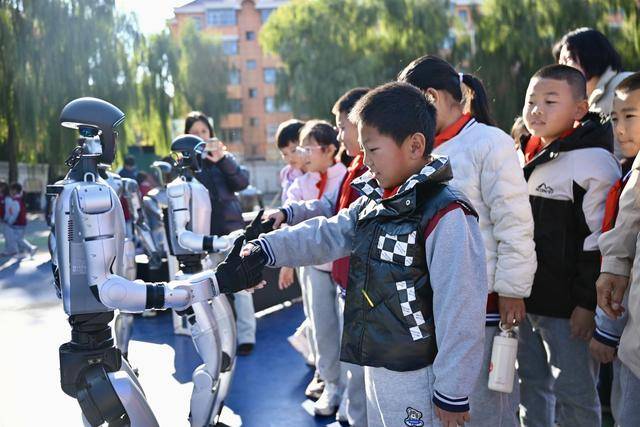 北京首批AI應用場景標杆校公佈，50所大中小學入選