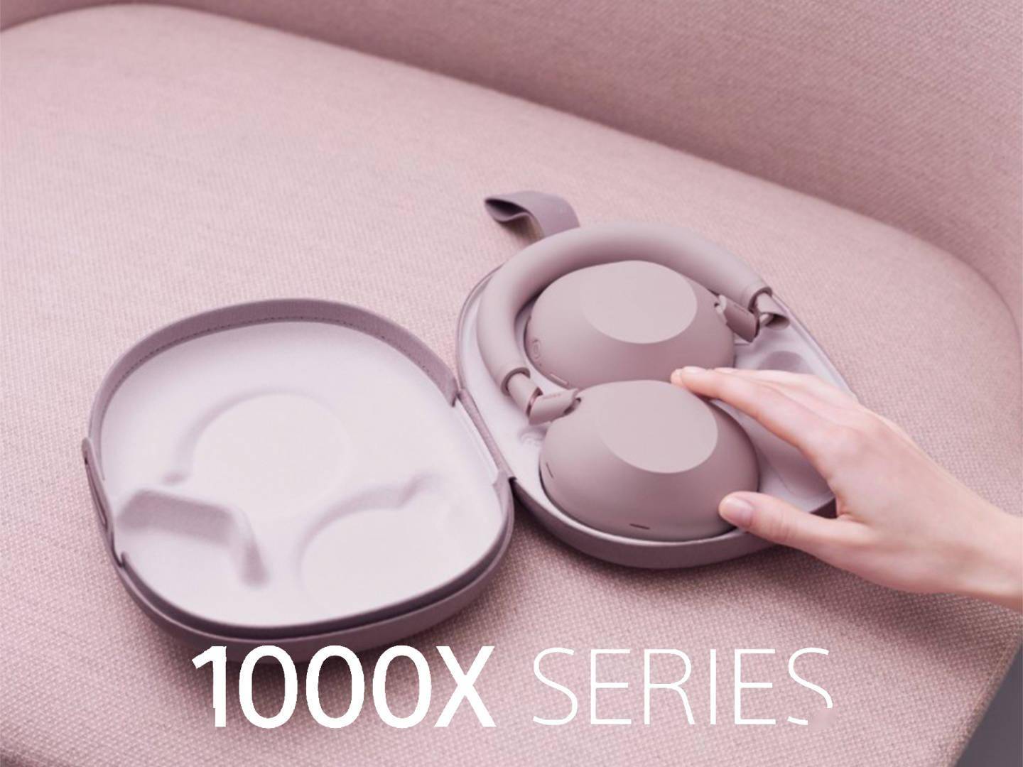 索尼WH - 1000XM6新增“柔沙粉”配色，女性使用者的新寵？