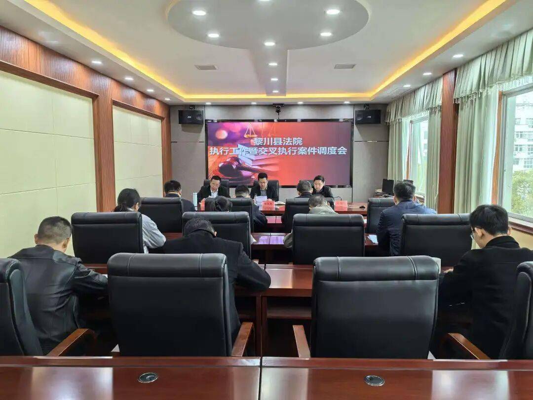 土地被“鎖死”，105本房產證“懸空”五年，誰把這盤“死棋”走活了？