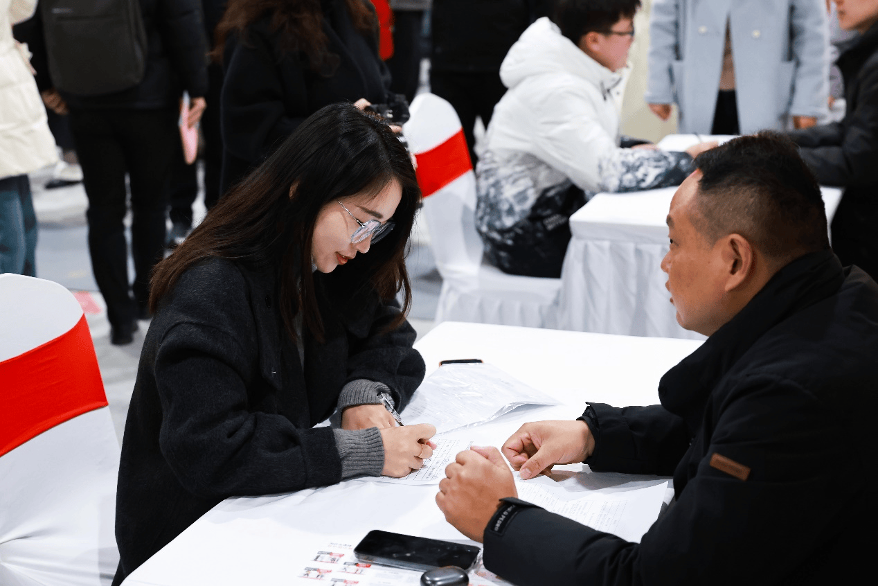 鹽城經開區2026年新春人才招聘（非遺）市集人氣火爆