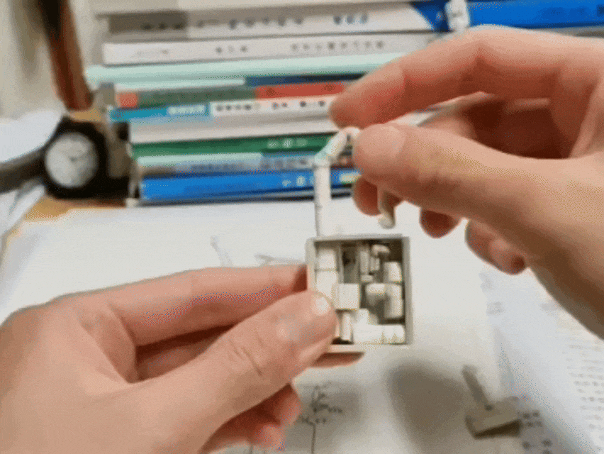 “完了已經被出題老師看到了……”物理老師：“謝謝，已收藏~”